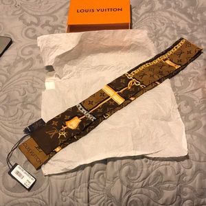 Louis Vuitton Scarf